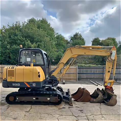 Excavators For Sale in Auctions